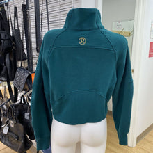 Load image into Gallery viewer, Lululemon half zip semi crop sweatshirt XS/S
