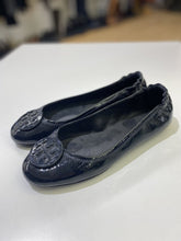 Load image into Gallery viewer, Tory Burch patent leather ballet flats NWOT 8
