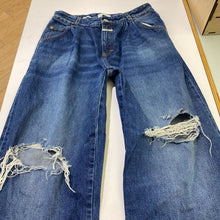 Load image into Gallery viewer, Closed wide leg jeans 28
