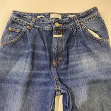 Load image into Gallery viewer, Closed wide leg jeans 28
