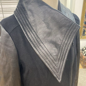 Danier mixed fabric coat S
