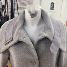 Load image into Gallery viewer, Danier mixed fabric coat S
