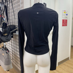 Lululemon 1/2 zip top 8