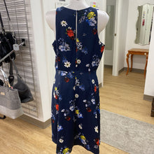 Load image into Gallery viewer, Banana Republic floral satin dress 12
