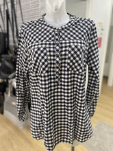 Load image into Gallery viewer, Eddie Bauer gingham print flannel tunic L
