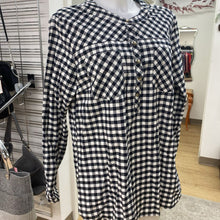 Load image into Gallery viewer, Eddie Bauer gingham print flannel tunic L
