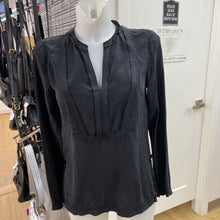 Load image into Gallery viewer, BCBG Max Azria silk top XS
