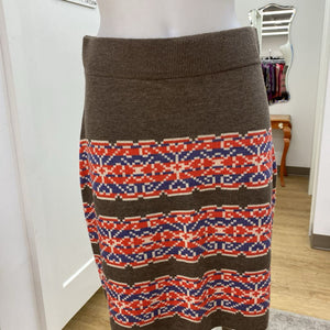 Aventura merino wool/blend skirt S