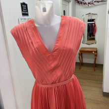 Load image into Gallery viewer, Ted Baker pleated dress 3
