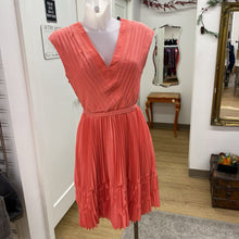 Load image into Gallery viewer, Ted Baker pleated dress 3
