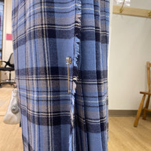 Load image into Gallery viewer, Vintage Wool Plaid pleated kilt skirt 16
