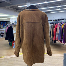 Load image into Gallery viewer, JJ Farmer shearling coat M
