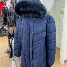 Load image into Gallery viewer, London Fog quilted coat NWT 1X
