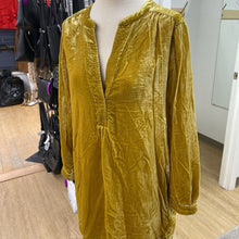 Load image into Gallery viewer, Anthropologie crushed velvet dress XS
