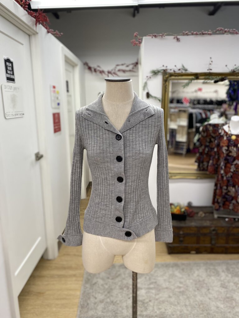 Banana Republic merino wool button cardi M