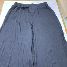 Load image into Gallery viewer, Philosophy satiny flowy pants M
