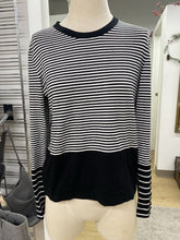 Load image into Gallery viewer, Tristan striped knit top L
