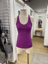 Load image into Gallery viewer, Lululemon top 4
