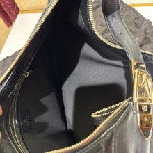 Load image into Gallery viewer, Gucci Horsebit logo handbag (145764)
