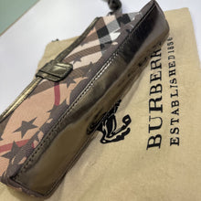 Load image into Gallery viewer, Burberry Clutch
