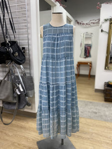 Moon River tiered maxi dress S