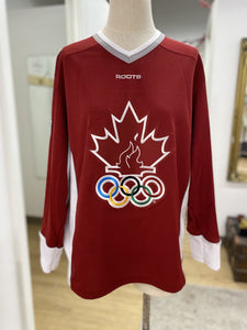 Roots vintage 2000 Olympics jersey XS