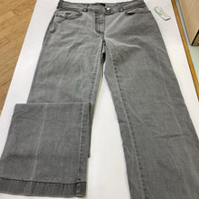 Load image into Gallery viewer, Weekend Max Mara Bootcut Fit jeans 10
