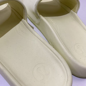 Lululemon slides NWOT 6