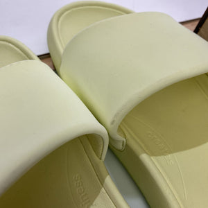 Lululemon slides NWOT 6