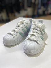 Load image into Gallery viewer, Adidas sneakers 6.5 (UK5)
