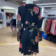 Load image into Gallery viewer, Wilfred floral dress M
