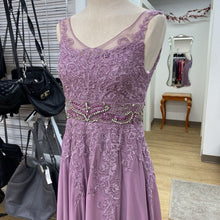 Load image into Gallery viewer, JJ&#39;s House formal dress S/XS
