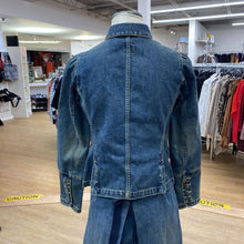 Load image into Gallery viewer, Gap vintage denim jacket S
