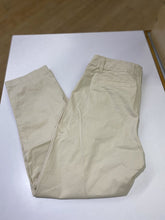 Load image into Gallery viewer, Gap Downtown Khaki pants NWT 10
