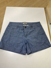 Load image into Gallery viewer, Banana Republic cotton shorts 10
