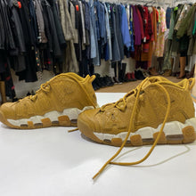 Load image into Gallery viewer, Nike uptempo sneakers 7
