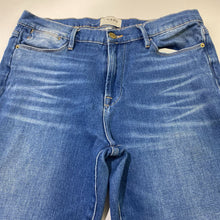 Load image into Gallery viewer, Frame Le High Straight stud detail jeans 31
