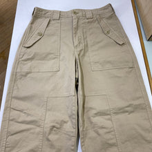 Load image into Gallery viewer, Banana Republic cargo pants 8L
