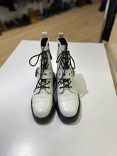 Load image into Gallery viewer, Zara combat boots NWT 6.5
