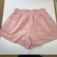 Load image into Gallery viewer, Lacoste shorts 40
