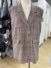 Load image into Gallery viewer, Indi &amp; Cold plaid sleeveless blazer L
