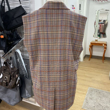 Load image into Gallery viewer, Indi &amp; Cold plaid sleeveless blazer L
