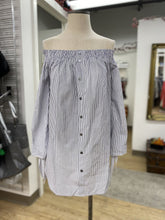 Load image into Gallery viewer, Molly Bracken striped top XS
