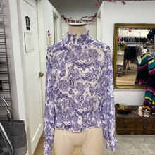 Load image into Gallery viewer, Glamorous floral top 10
