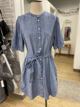 Load image into Gallery viewer, Gap denim dress NWT L
