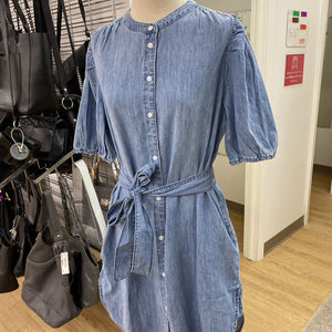 Gap denim dress NWT L