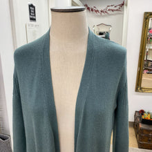 Load image into Gallery viewer, Lululemon long sweater XS
