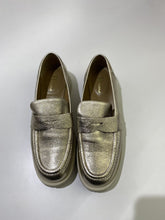 Load image into Gallery viewer, Browns leather loafers 41
