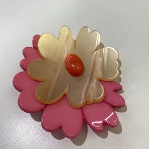 Pono Italy Lucite Flower Brooch