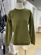 Load image into Gallery viewer, Lululemon crewneck sweater 6
